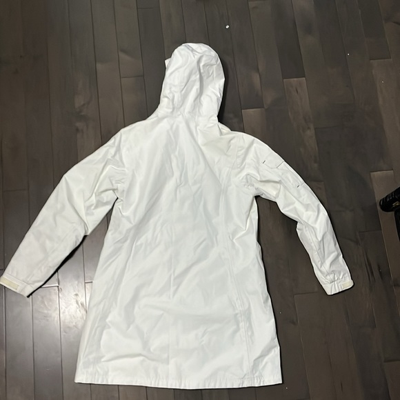 Helly Hansen Women's Crew Waterproof, Windproof, & Breathable Sailing jacket - Picture 6 of 9